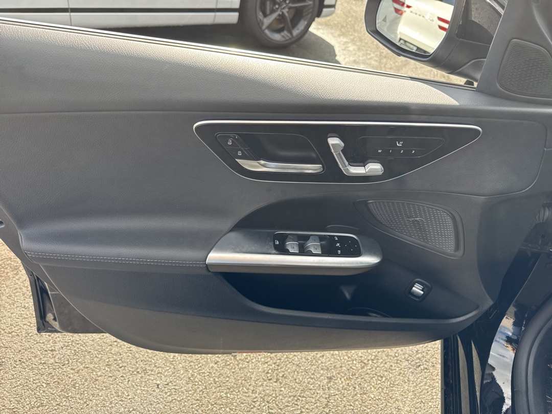 2025 Mercedes-Benz C-Class C 300 - Image 16