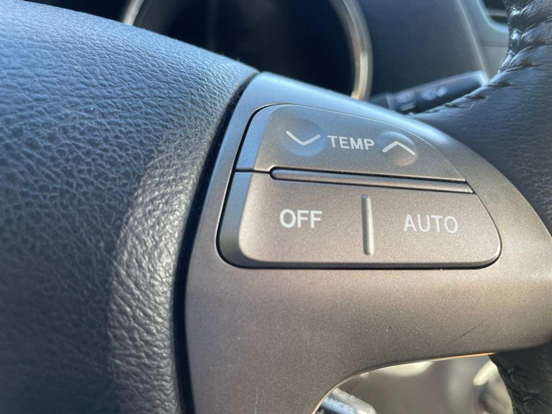 2009 Toyota Highlander Limited - Image 9