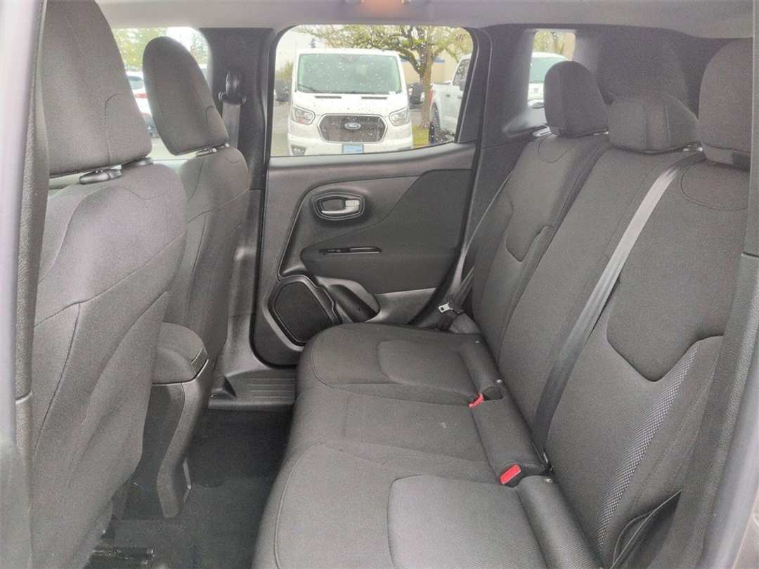 2020 Jeep Renegade Sport - Image 25