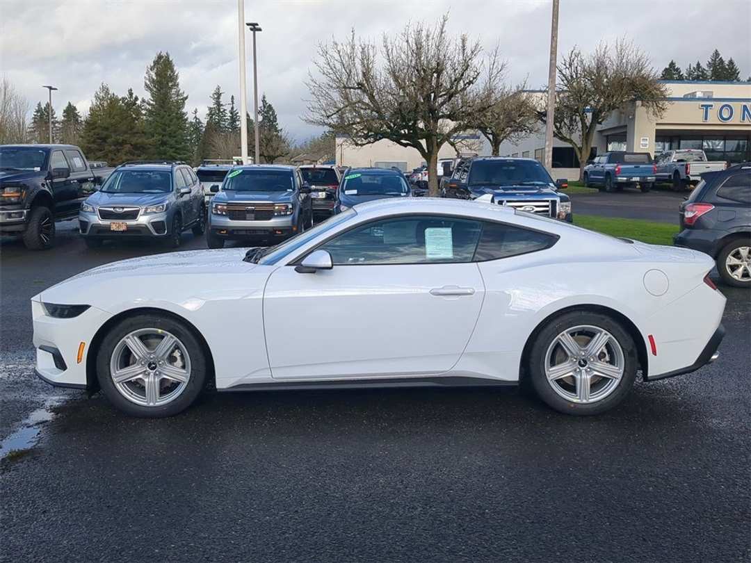 2026 Ford Mustang EcoBoost - Image 2