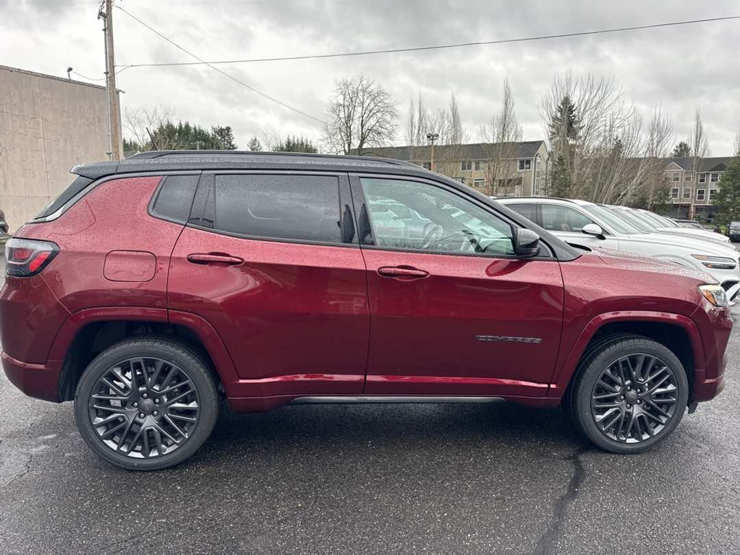 2022 Jeep Compass High Altitude - Image 3