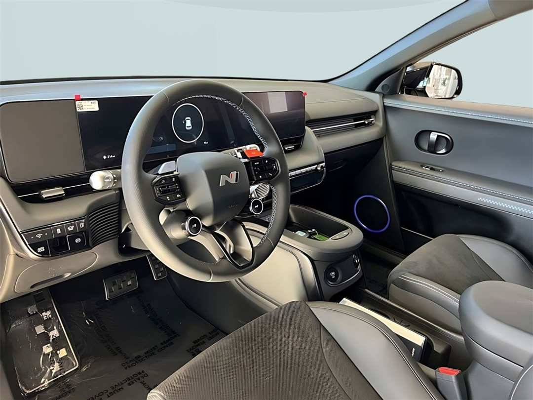 2025 Hyundai Ioniq 5 N Base - Image 10