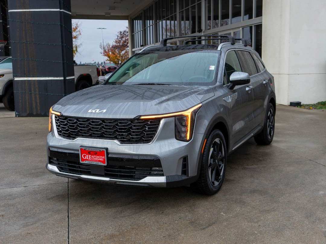 2026 Kia Sorento EX - Image 3