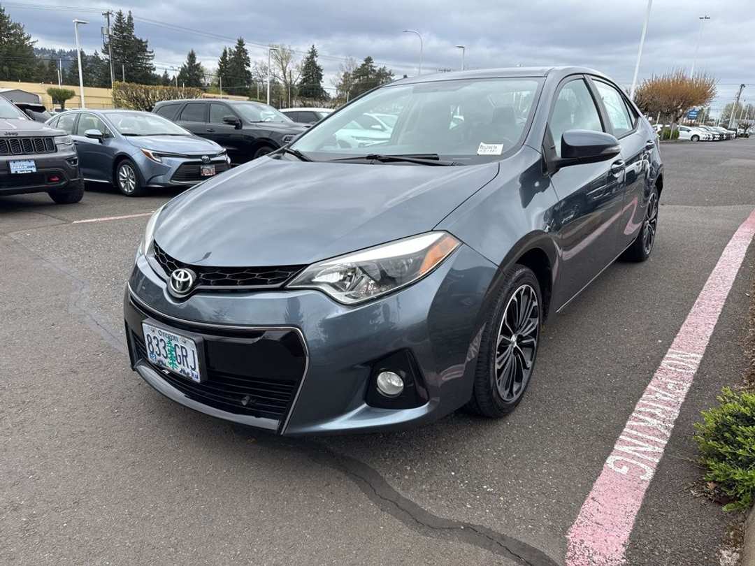 2015 Toyota Corolla S Plus - Image 3