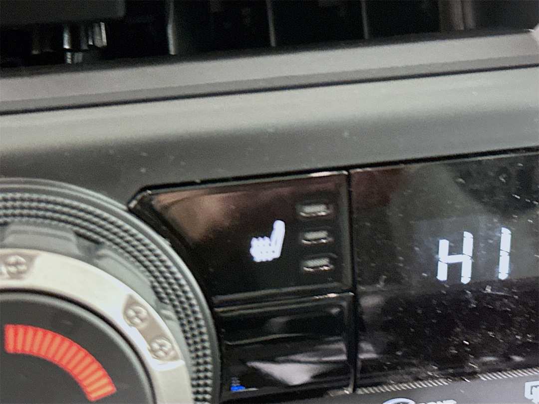 2025 Toyota Tacoma TRD Off Road - Image 21