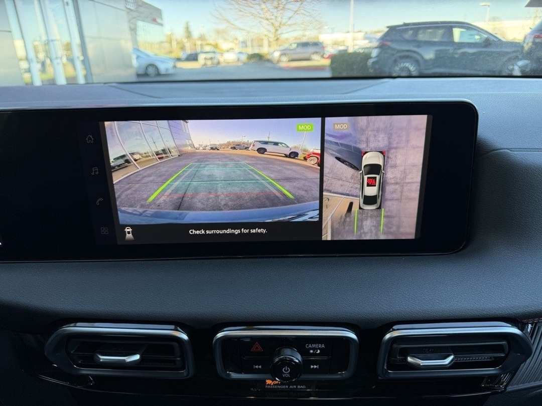 2026 Nissan Sentra SR - Image 22