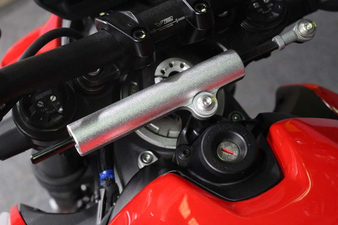 2024 Ducati Streetfighter V2 - Image 7