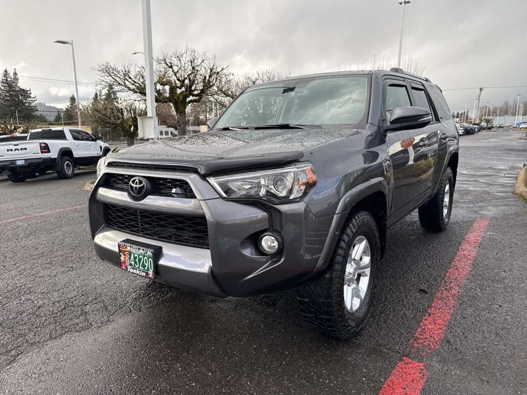 2019 Toyota 4Runner - Image 3