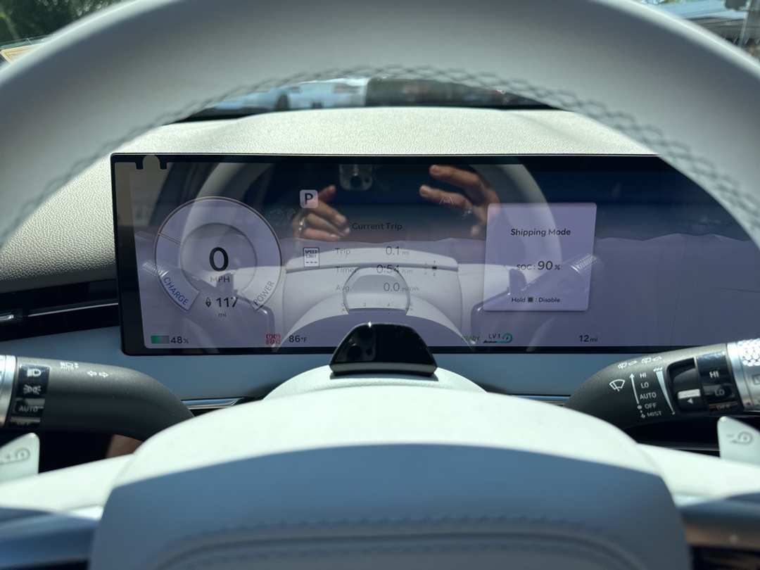 2026 Genesis Electrified Gv70 - Image 22