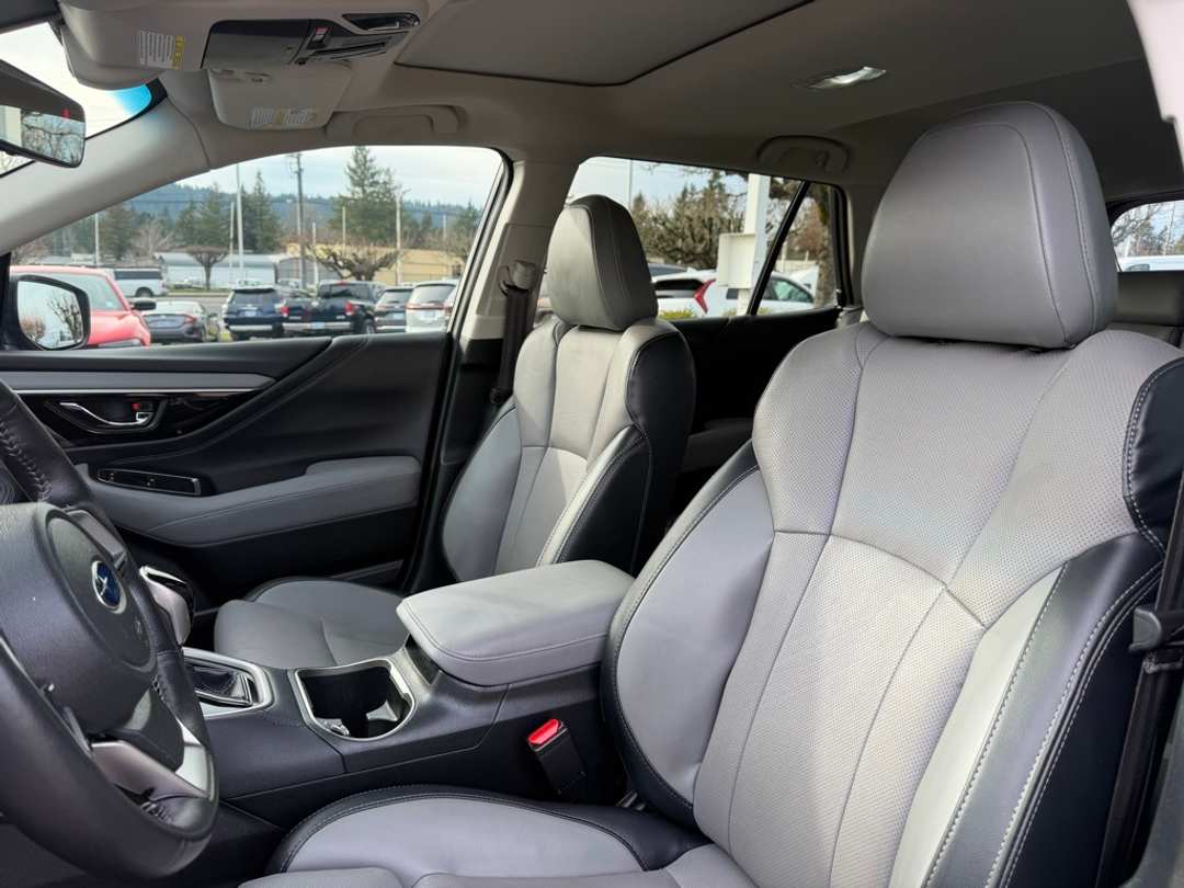 2022 Subaru Outback Limited - Image 17