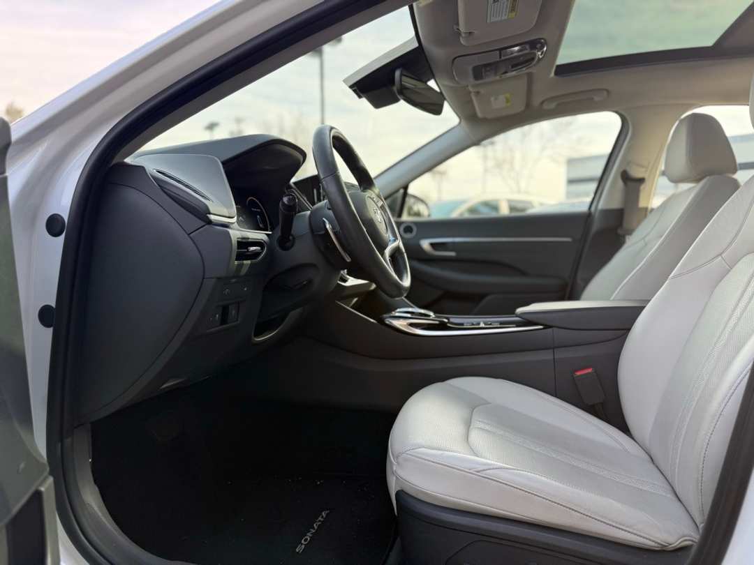 2021 Hyundai Sonata Limited - Image 25