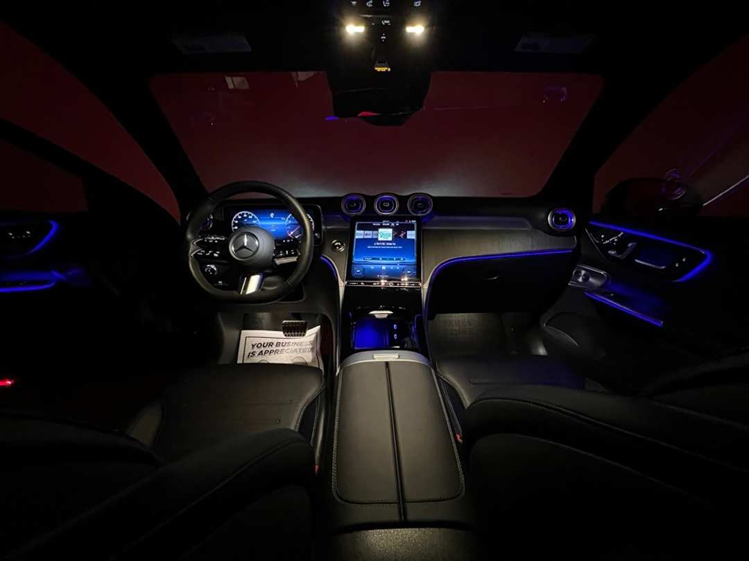 2025 Mercedes-Benz GLC GLC 300 - Image 33