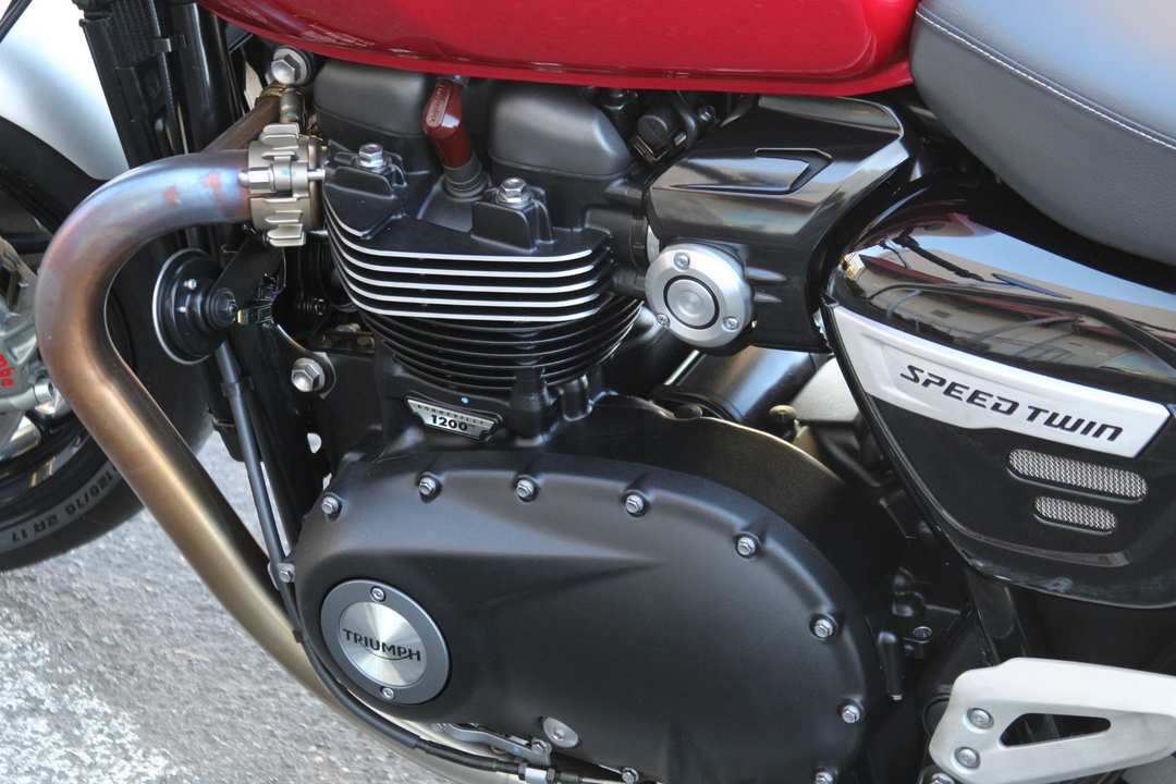 2023 Triumph Speed Twin 1200 - Image 9