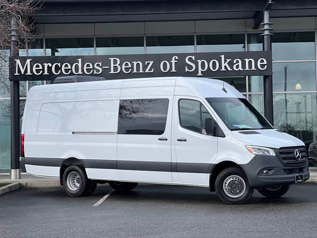 2024 Mercedes-Benz Sprinter 3500 Cargo 170 WB - Image 3