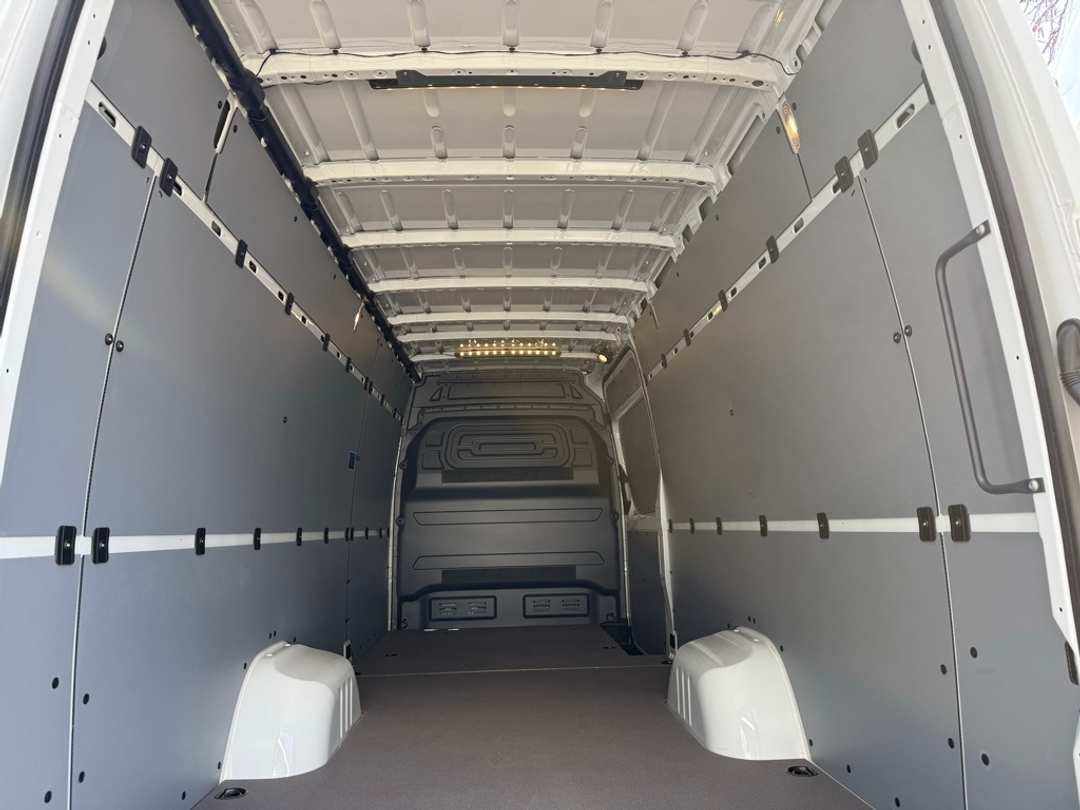2025 Mercedes-Benz Sprinter 3500 Cargo 170 WB - Image 13
