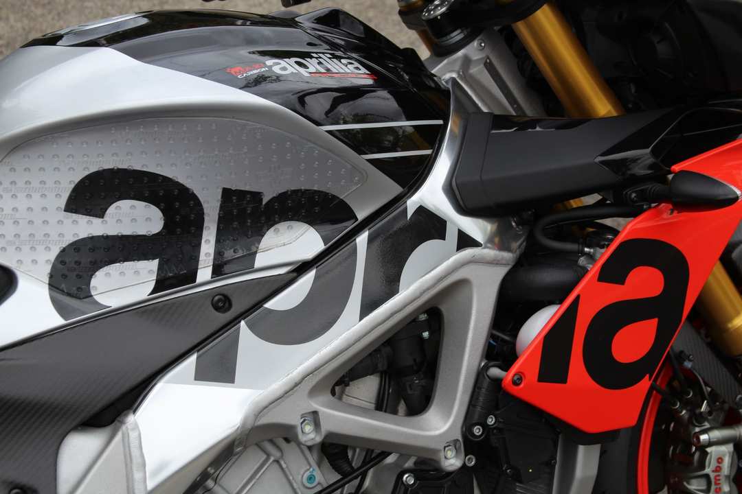 2019 Aprilia Tuono V4 Factory 1100 Abs - Image 3