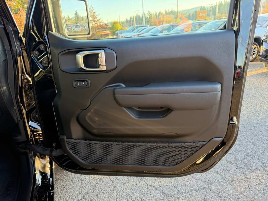 2026 Jeep Wrangler Sport - Image 28