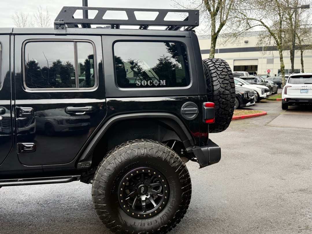 2025 Jeep Wrangler Rubicon - Image 7