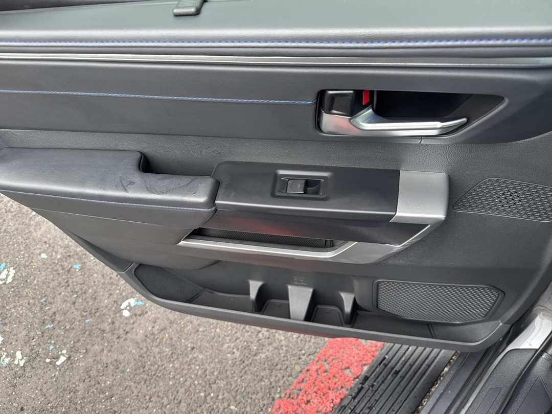 2024 Toyota Tundra Platinum - Image 24