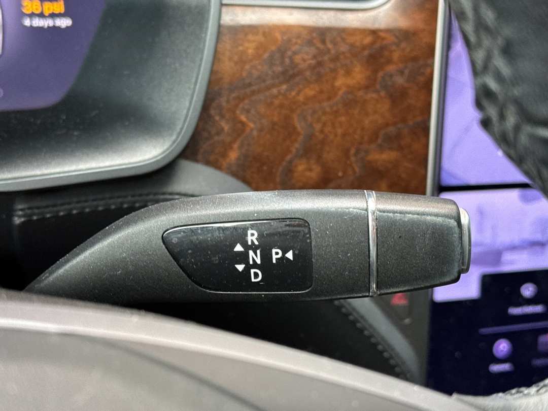 2020 Tesla Model X Long Range - Image 20