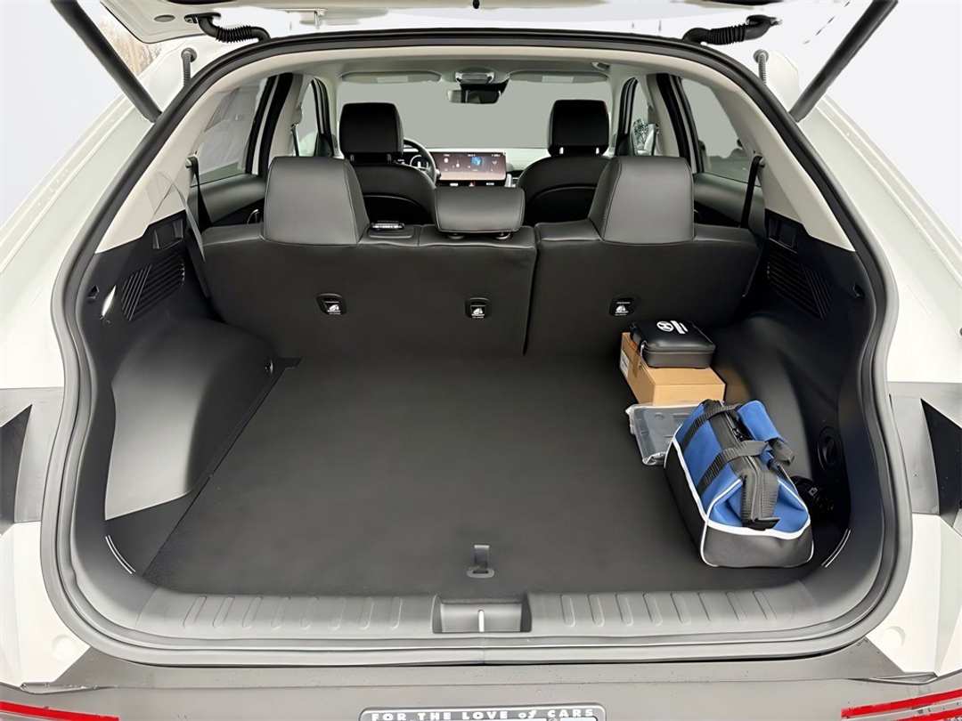 2026 Hyundai Ioniq 5 SEL - Image 10