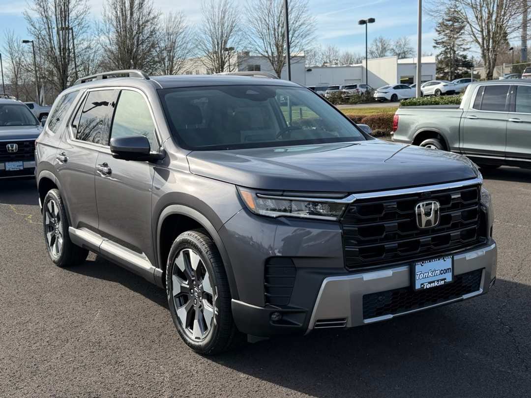 2026 Honda Pilot Touring - Image 2