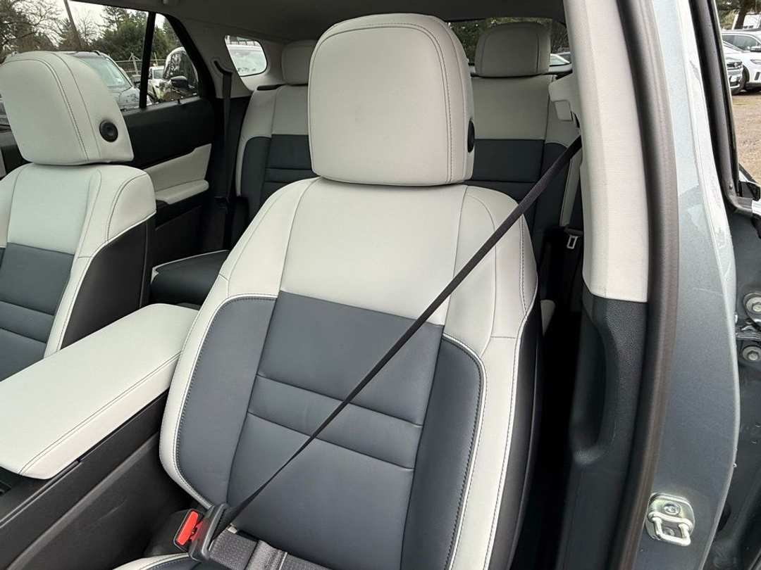 2025 Honda Prologue Touring - Image 29