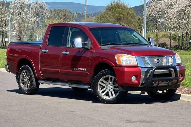2013 Nissan Titan SL