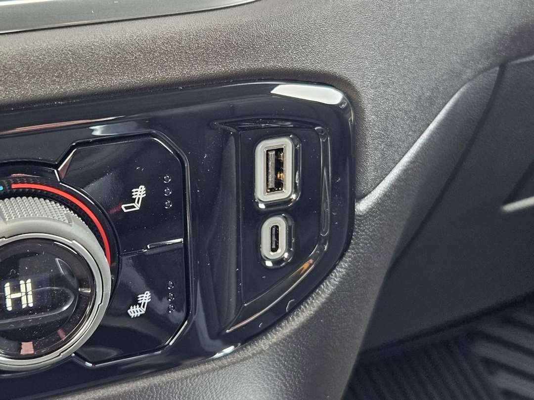 2026 Chevrolet Silverado 3500Hd LT - Image 26