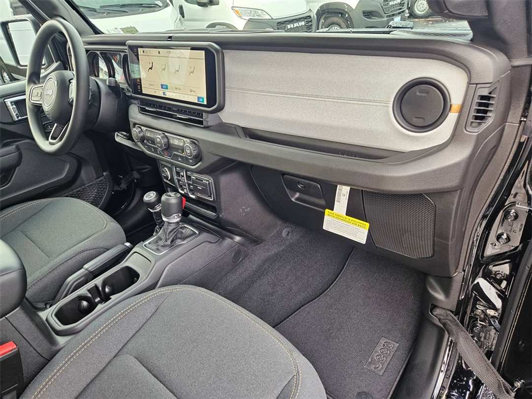 2026 Jeep Wrangler Sport - Image 35