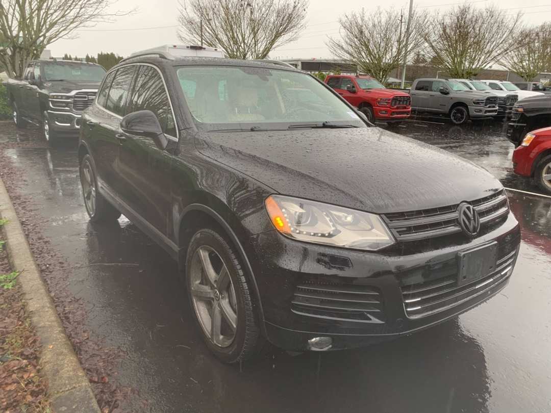 2012 Volkswagen Touareg V6 TDI - Image 5