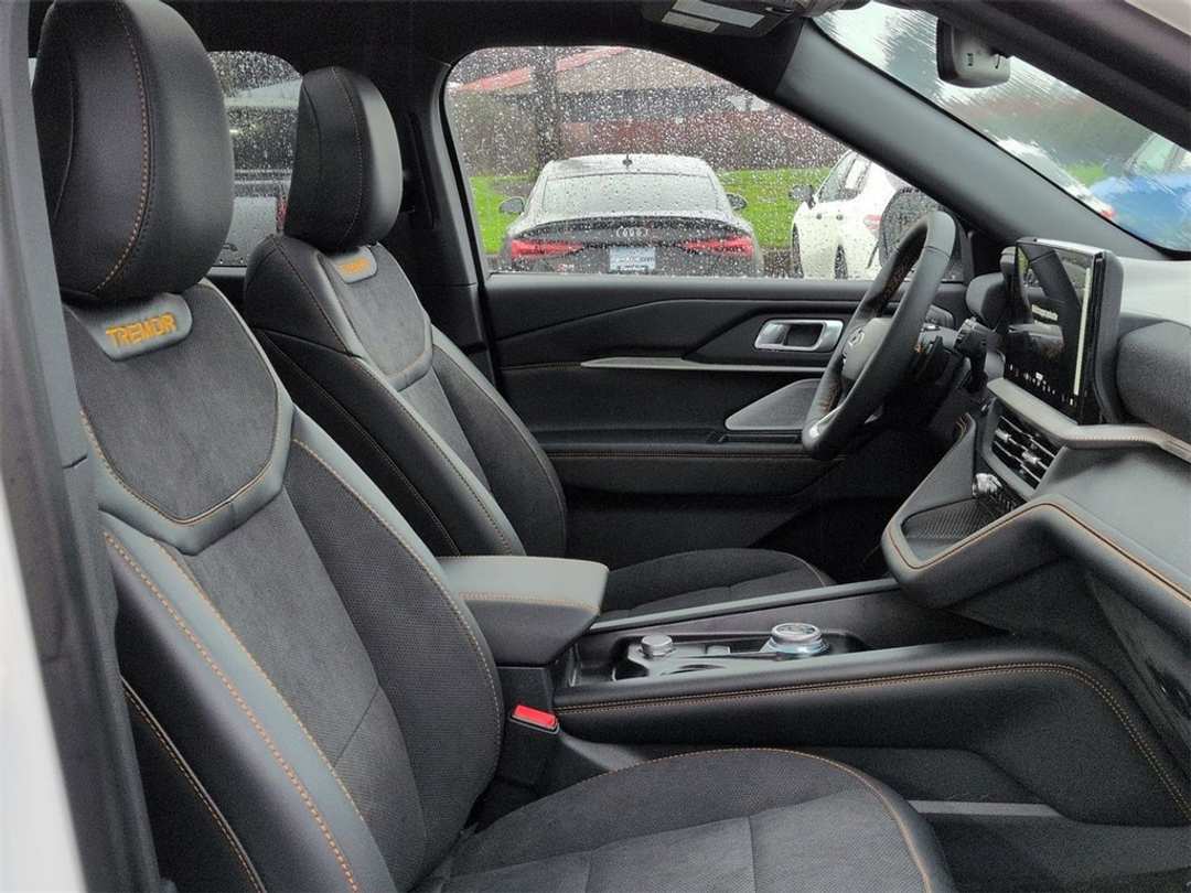 2026 Ford Explorer Tremor - Image 30