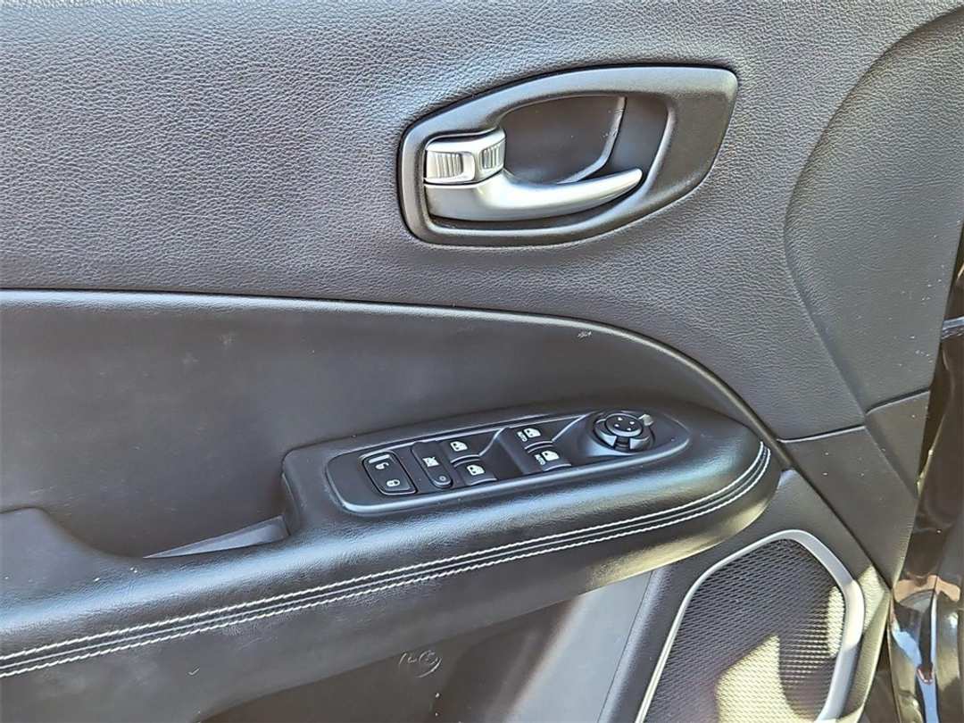 2021 Jeep Compass Sport - Image 11