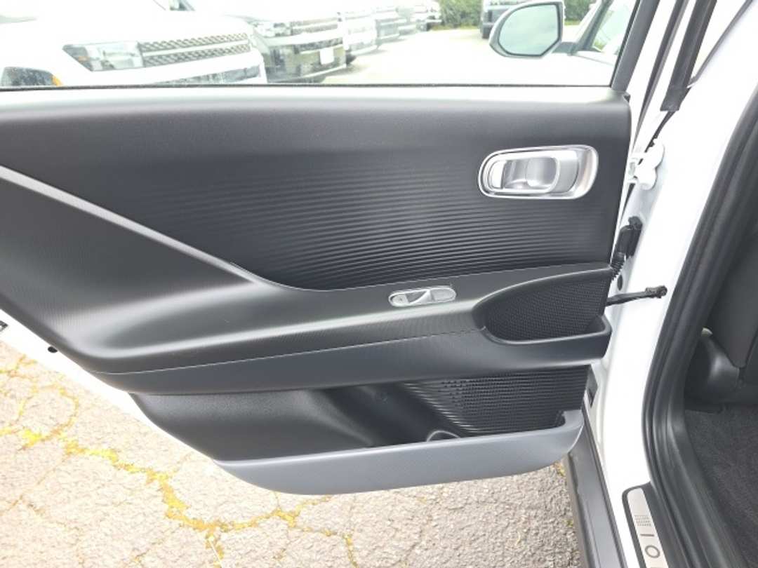 2024 Hyundai Ioniq 6 SE - Image 26