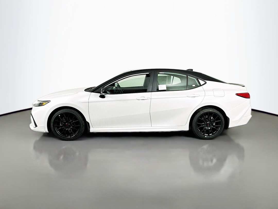 2026 Toyota Camry XSE - Image 4