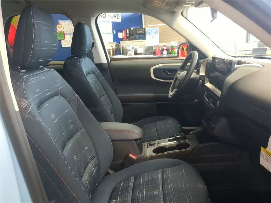 2025 Ford Bronco Sport Heritage - Image 21