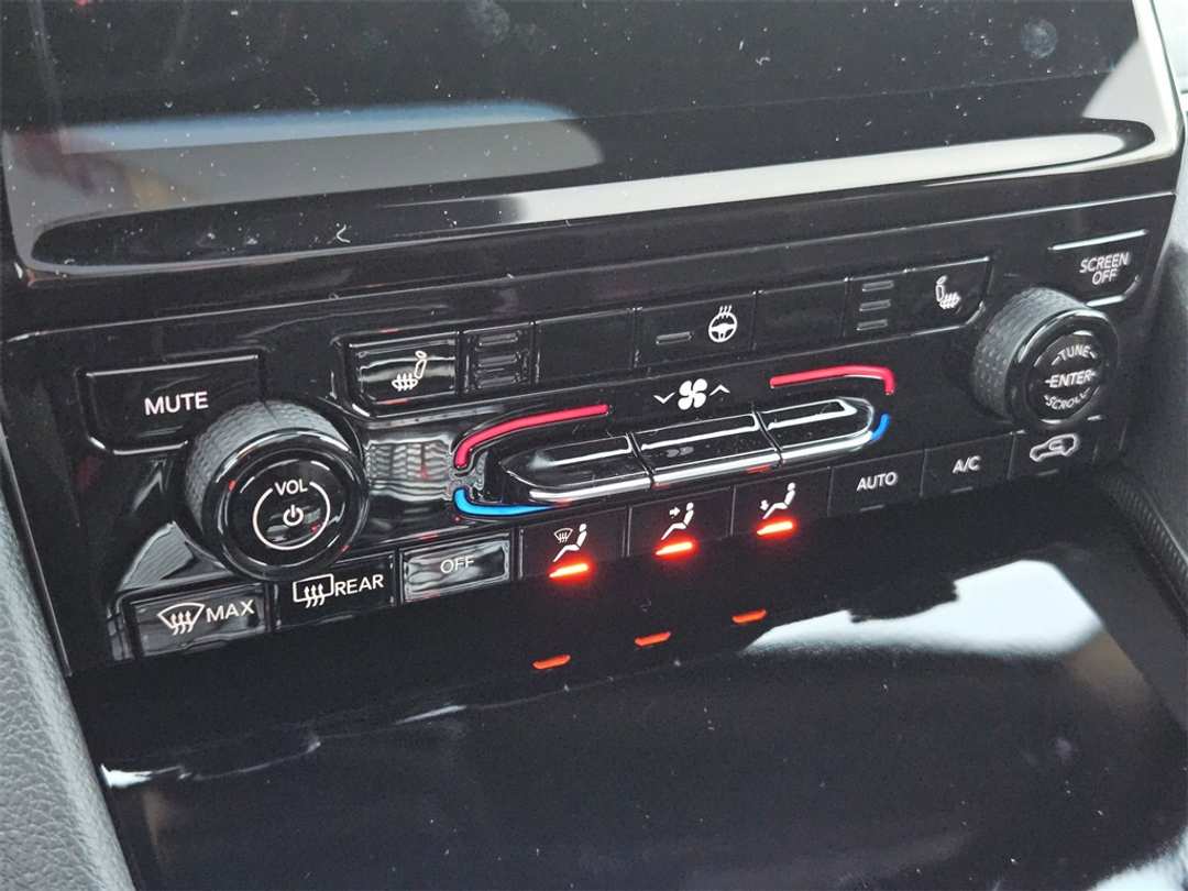 2025 Jeep Grand Cherokee Limited - Image 23