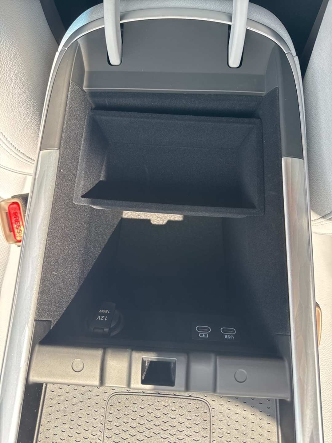 2026 Genesis Electrified Gv70 - Image 28