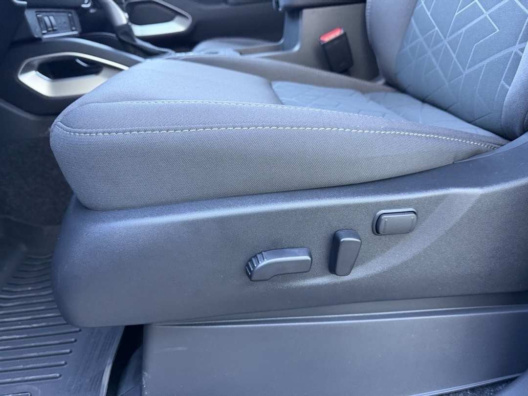 2026 Nissan Frontier SV - Image 13