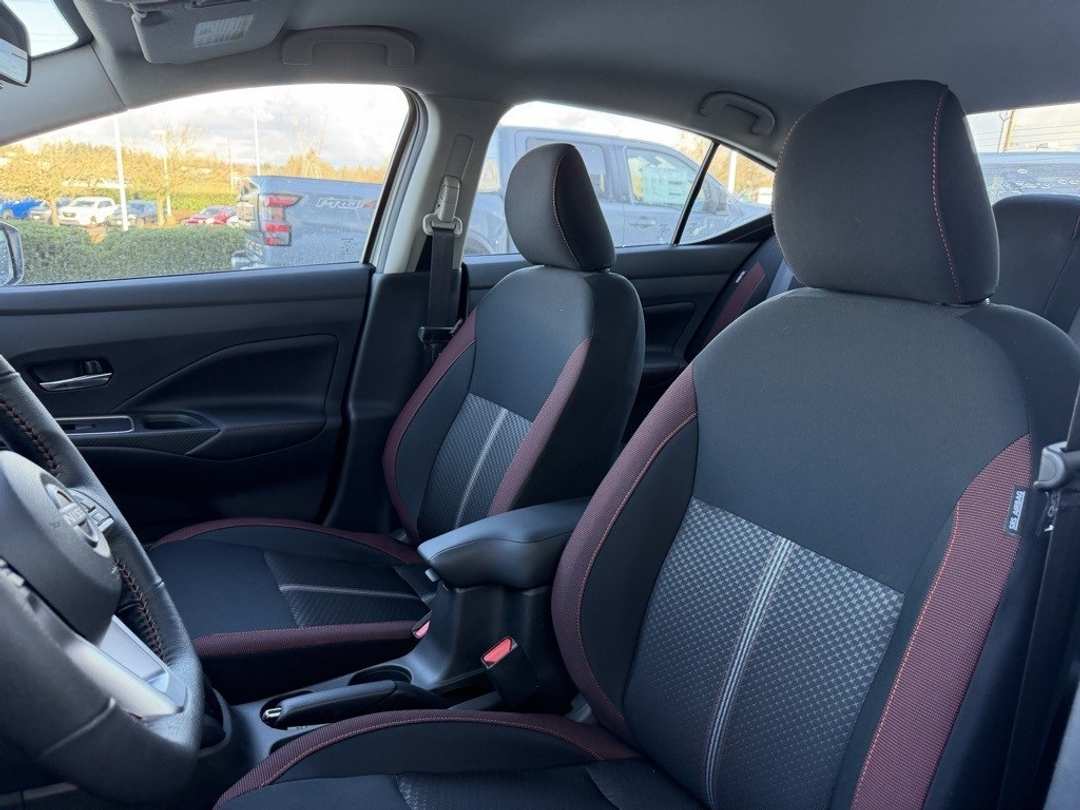 2025 Nissan Versa 1.6 SR - Image 14