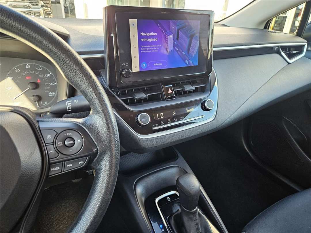 2024 Toyota Corolla LE - Image 19