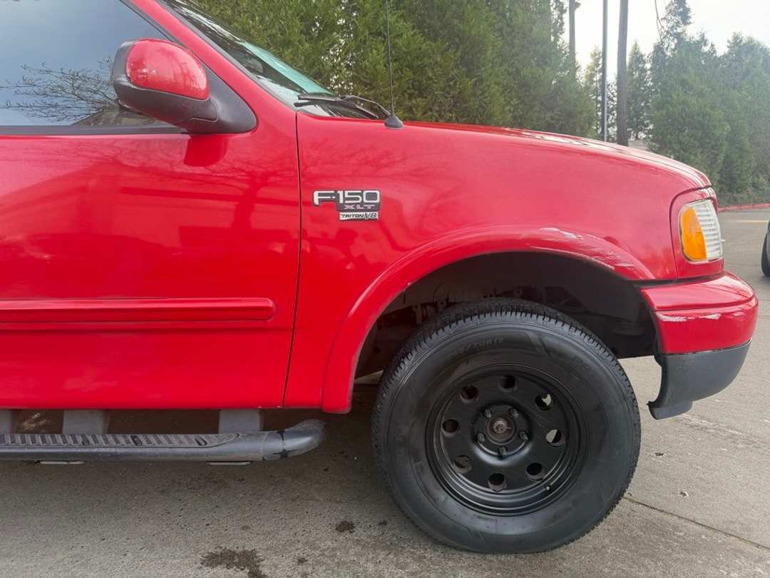 2001 Ford F-150 XL - Image 3