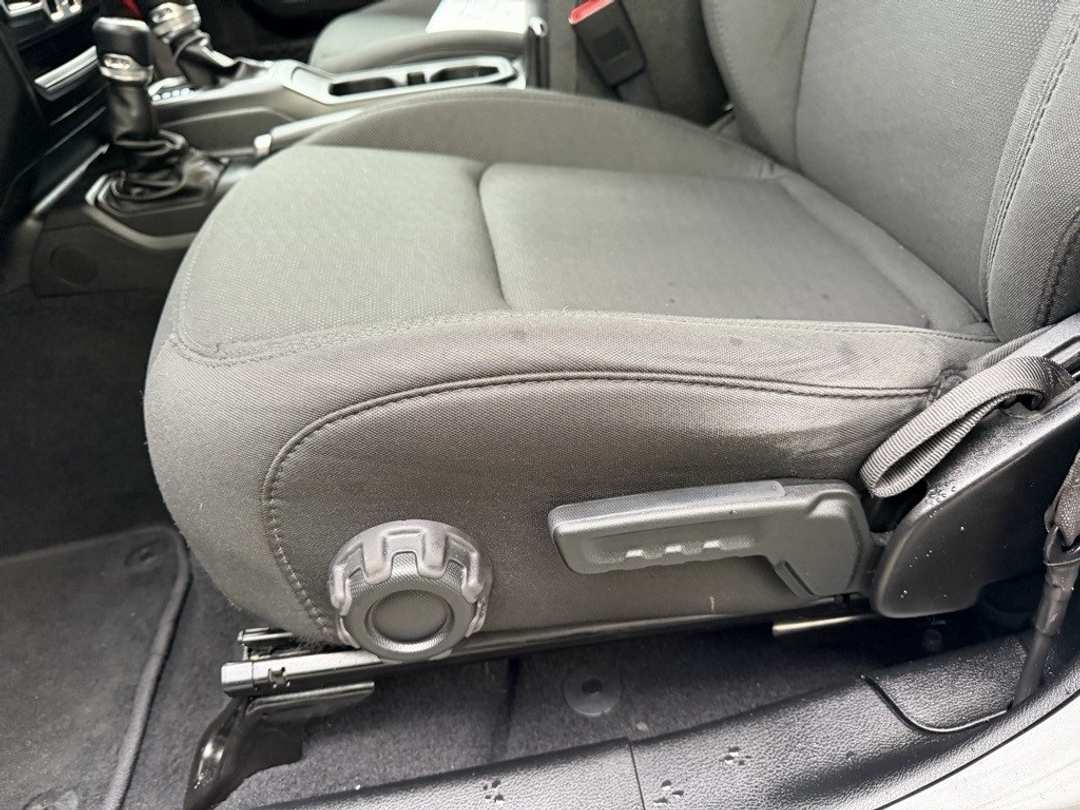 2019 Jeep Wrangler Unlimited Sport S - Image 18