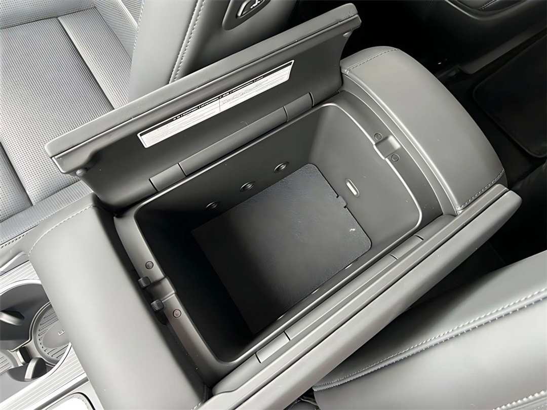 2026 Hyundai Palisade Calligraphy - Image 25