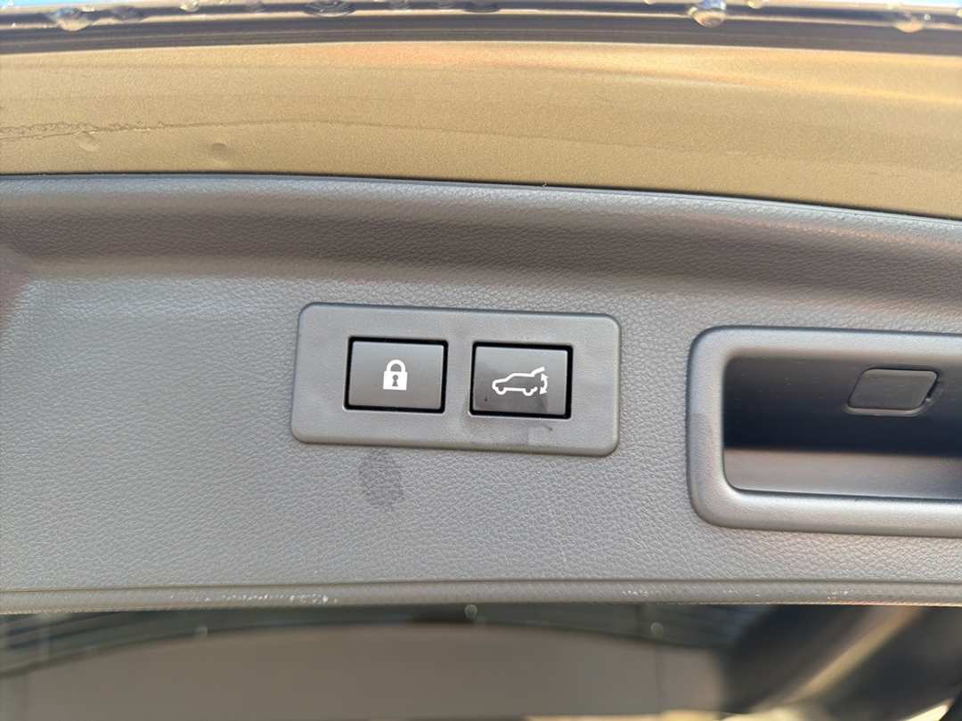 2024 Subaru Forester Touring - Image 22