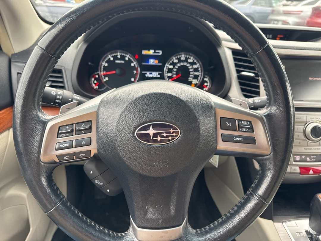 2014 Subaru Outback 3.6R - Image 18