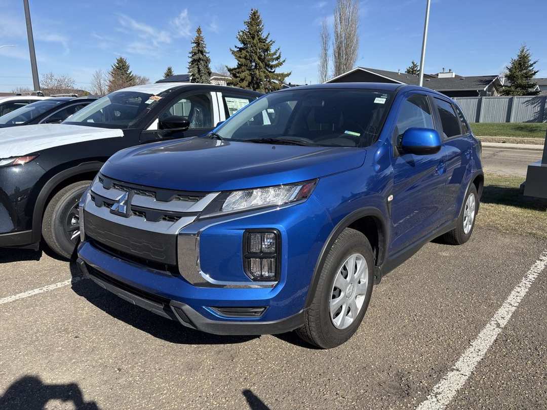 2023 Mitsubishi Rvr ES - Image 2