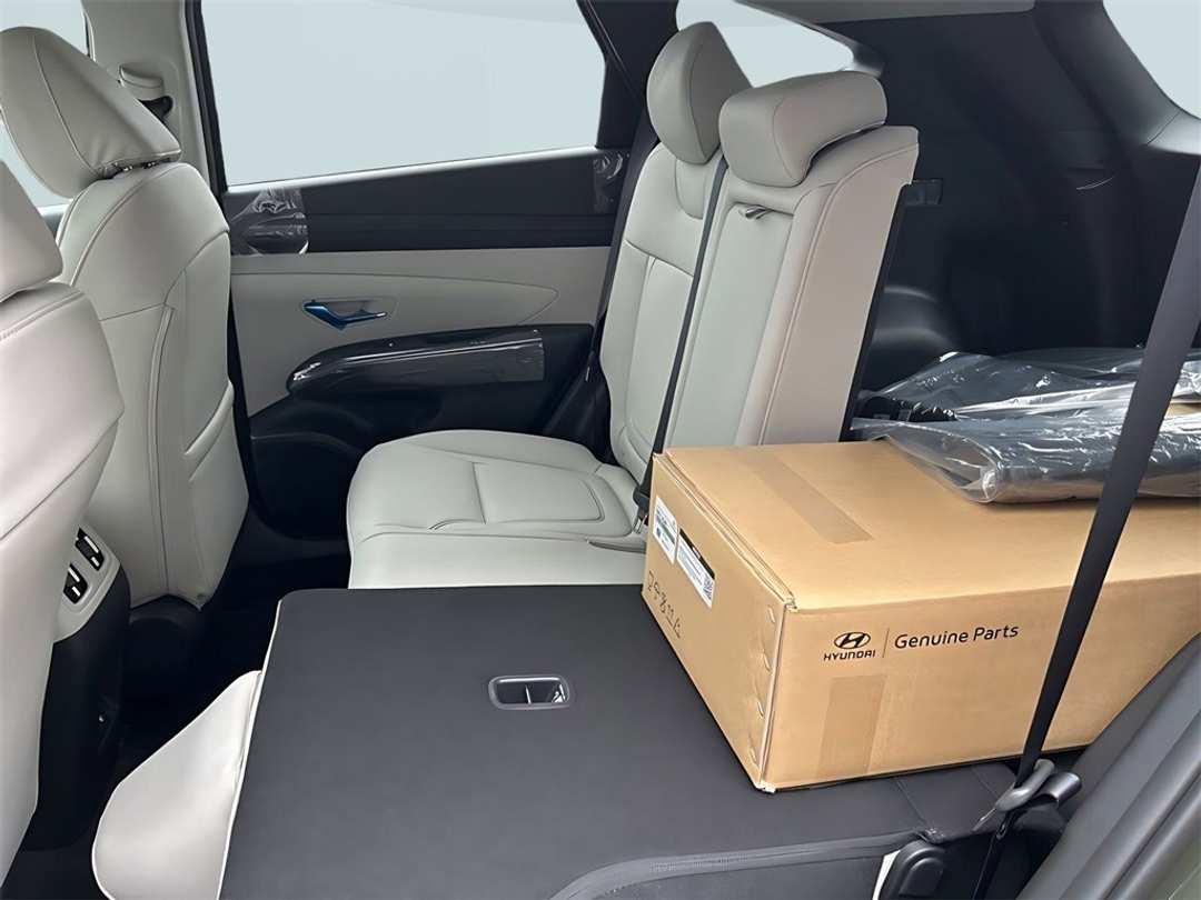 2026 Hyundai Tucson SEL Premium - Image 11