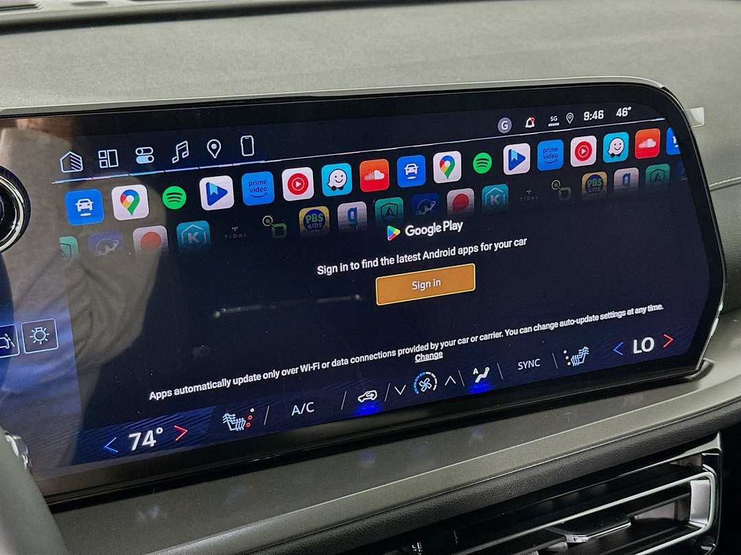 2026 Chevrolet Traverse LT - Image 13