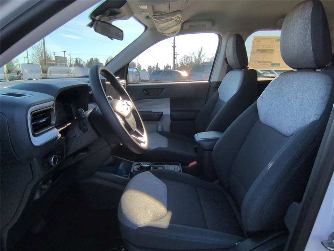 2026 Ford Maverick XLT - Image 13